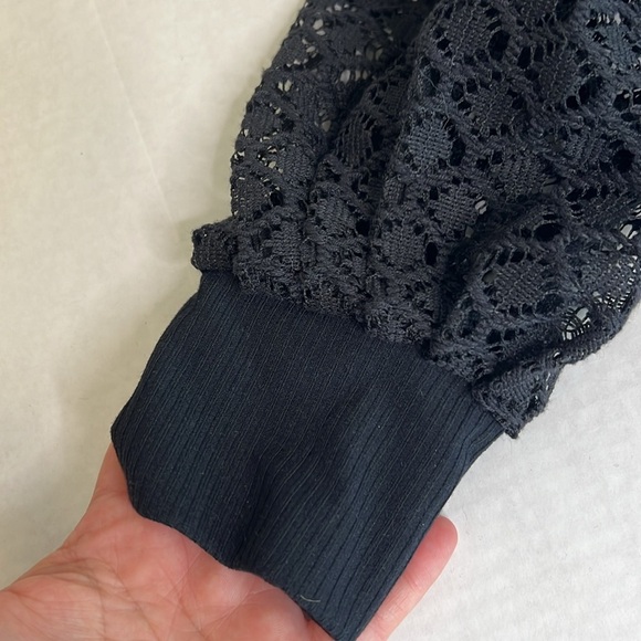 FREE PEOPLE SWEETEST THING LACE SLEEVES THERMAL TOP SMALL - Picture 13 of 16
